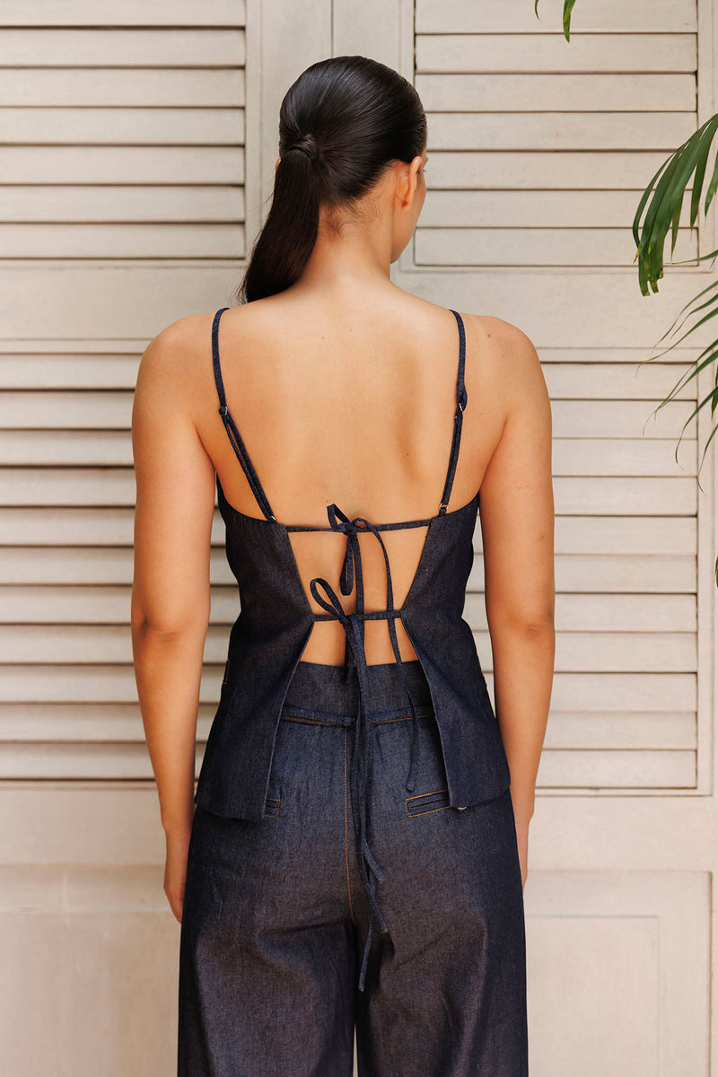 nina vest